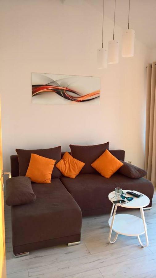 Apartment Poleti Малинска Екстериор снимка