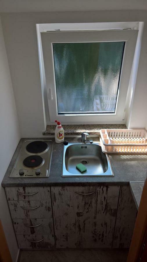 Apartment Poleti Малинска Екстериор снимка