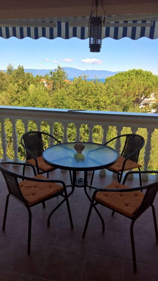 Apartment Poleti Малинска Екстериор снимка